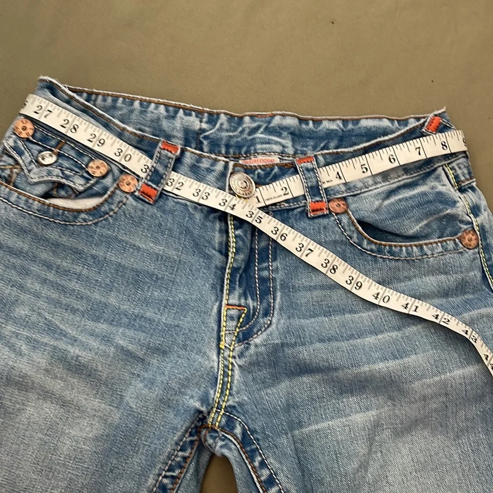 TRUE Religion Joey Super T”Light Wash Blue  32X32 JEANS  w Orange Accent Details